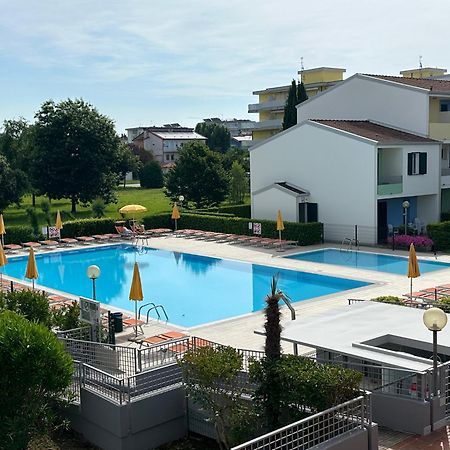 Villaggio Luna Swimmingpool- Agenzia Cocal Caorle Exterior foto