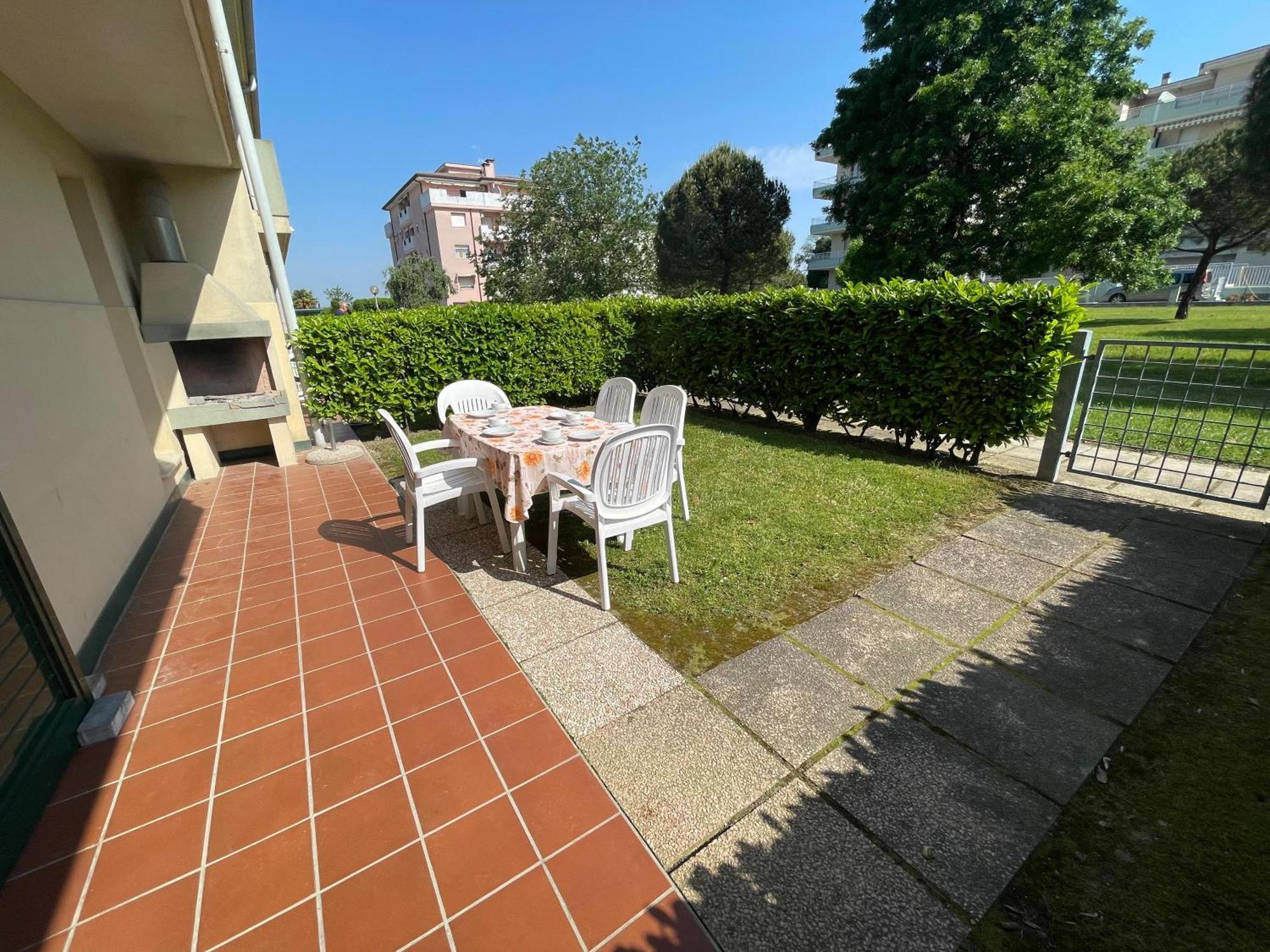 Villaggio Luna Swimmingpool- Agenzia Cocal Caorle Exterior foto