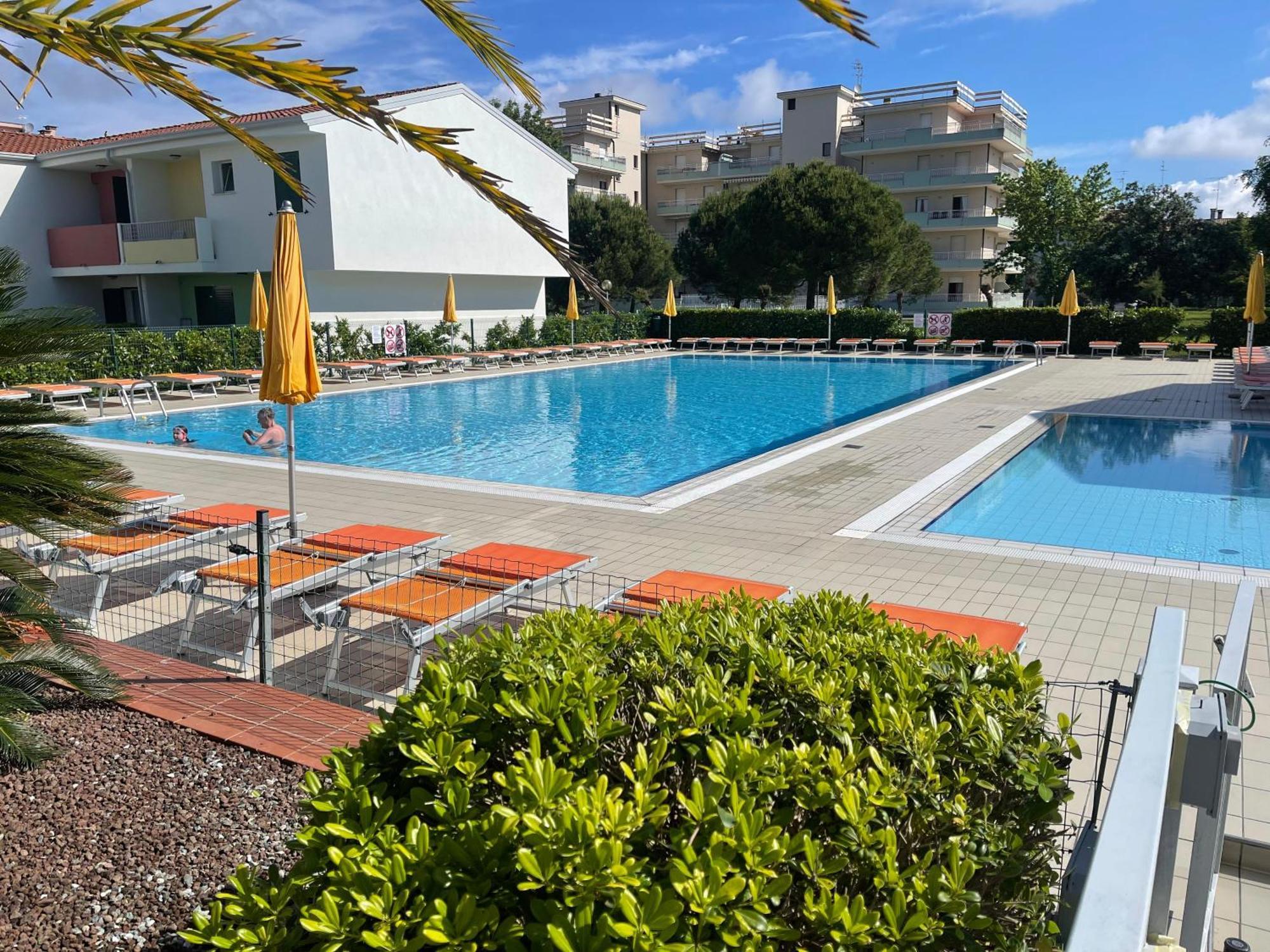 Villaggio Luna Swimmingpool- Agenzia Cocal Caorle Exterior foto